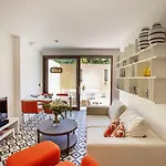 Schicke Und Moderne Maisonnette Im Stadtzentrum By Interhome *