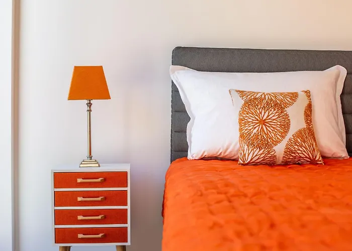 Schicke Und Moderne Maisonnette Im Stadtzentrum By Interhome