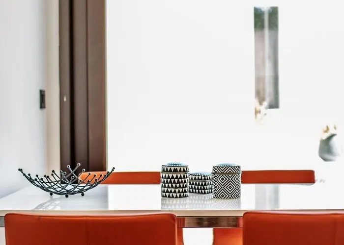 Schicke Und Moderne Maisonnette Im Stadtzentrum By Interhome