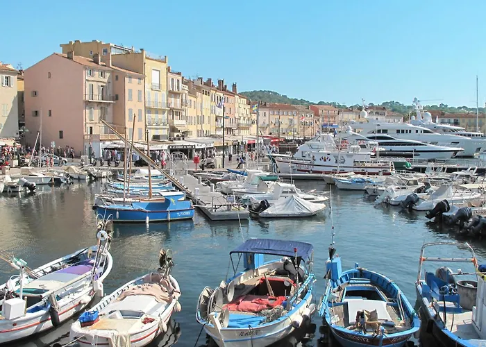 Schicke Und Moderne Maisonnette Im Stadtzentrum By Interhome * Saint-Tropez